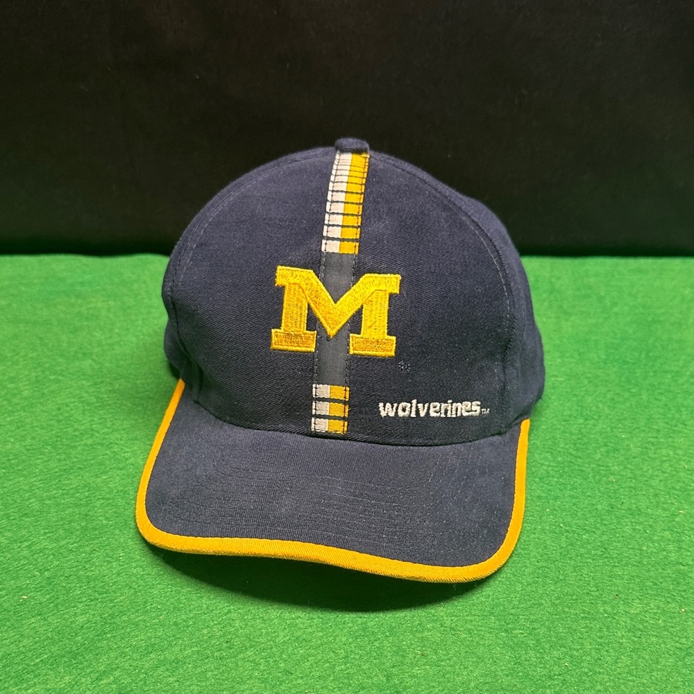 Vintage Logo Athletic U of M Michigan Wolverines Hat